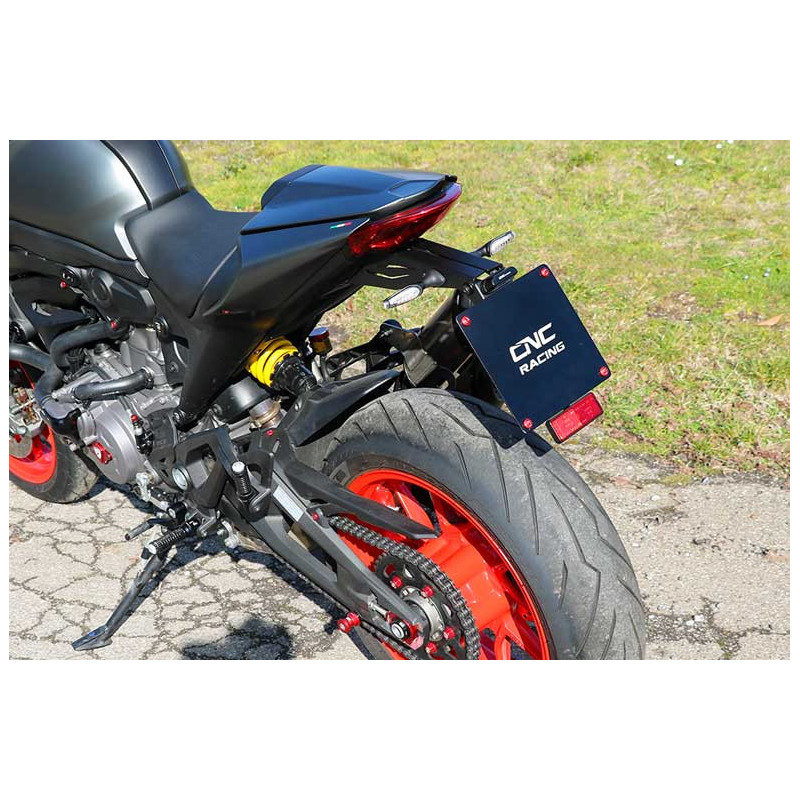 SUPPORT DE PLAQUE REGLABLE CNC RACING Ducati Monster 937