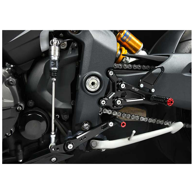 TRIUMPH SPEED TRIPLE 1200 RS COMMANDES RECULEES INVERSEE OU NON