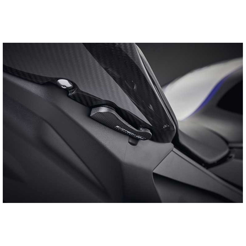 yamaha-r-1-plaque-cache-fixation-repose-pied-passager YAMAHA R 1 PLAQUE CACHE FIXATION REPOSE PIED PASSAGER