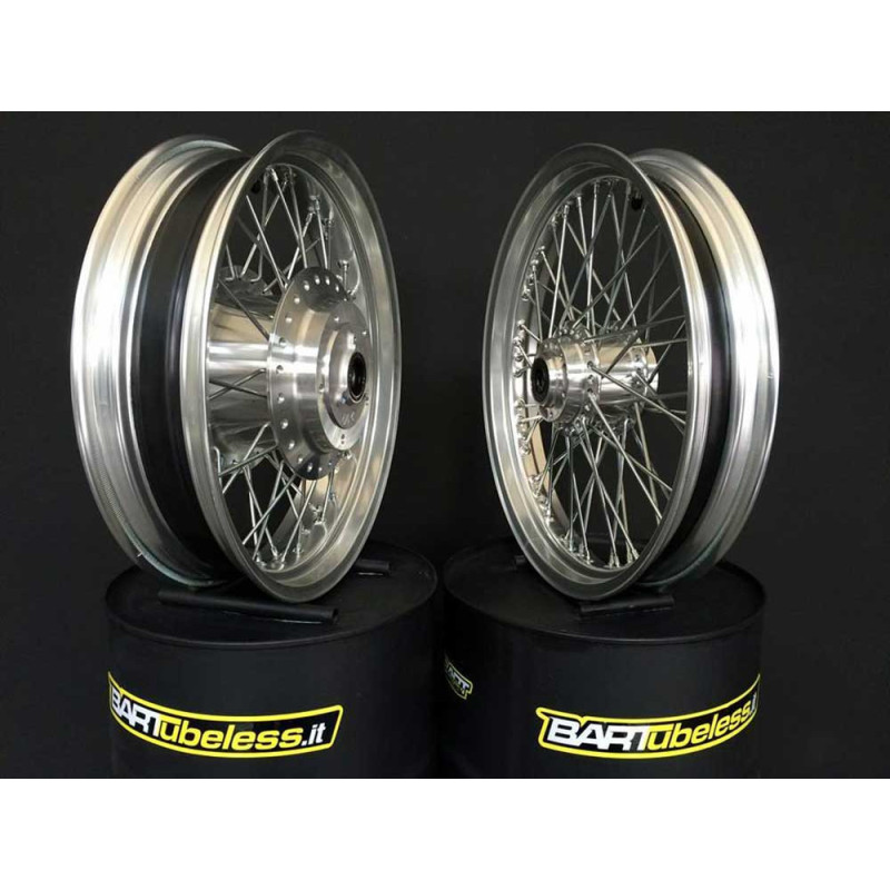 PASSAGE DE JANTE A CHAMBRE A AIR EN JANTE TUBELESS / UNITAIRE